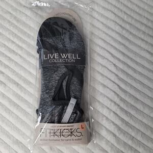 FitKicks Live Well Women’s L 8.5–9.5 Black Water Yoga Travel Shoes Lightweight